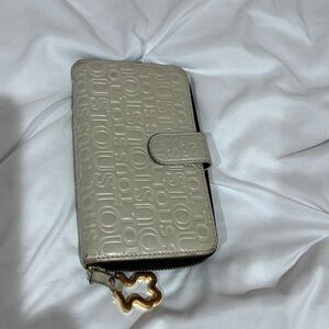 Tous wallet